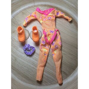 1996 Workin' Out Teresa Barbie Doll by Mattel OUTFIT‎ AND SHOES ONLY